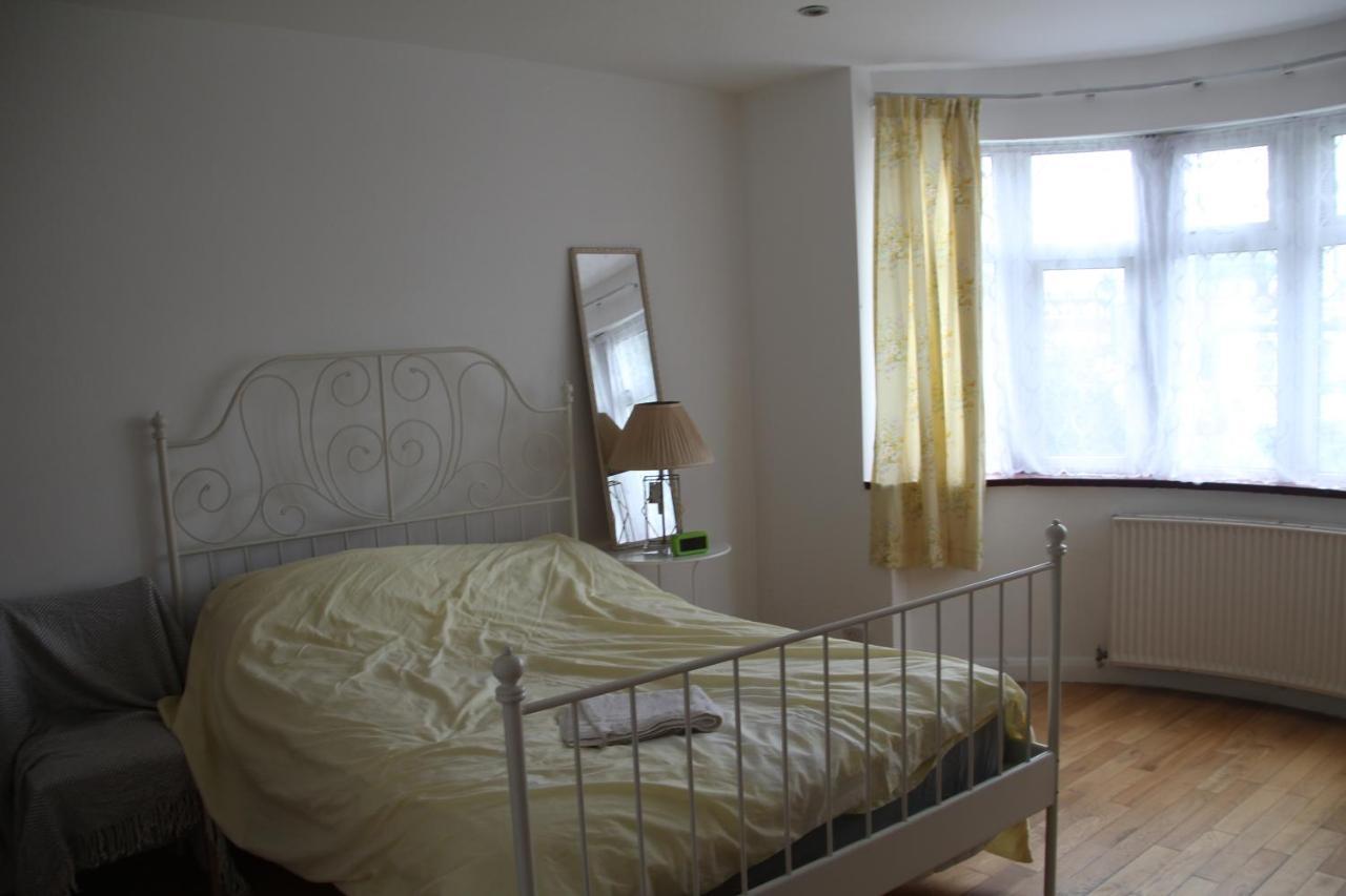 Beautiful Double Bedroom Edgware Kültér fotó
